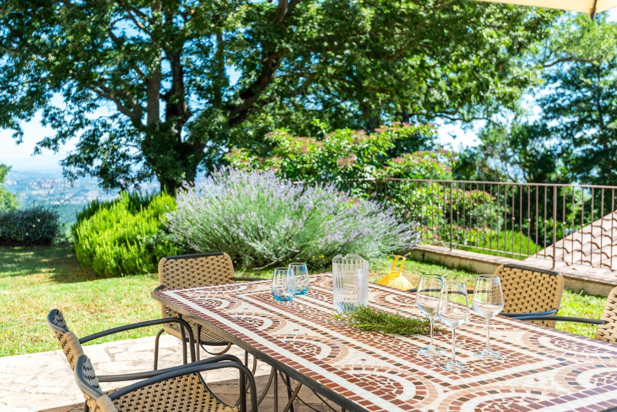 Cignella Garden In Tuscany Trequanda