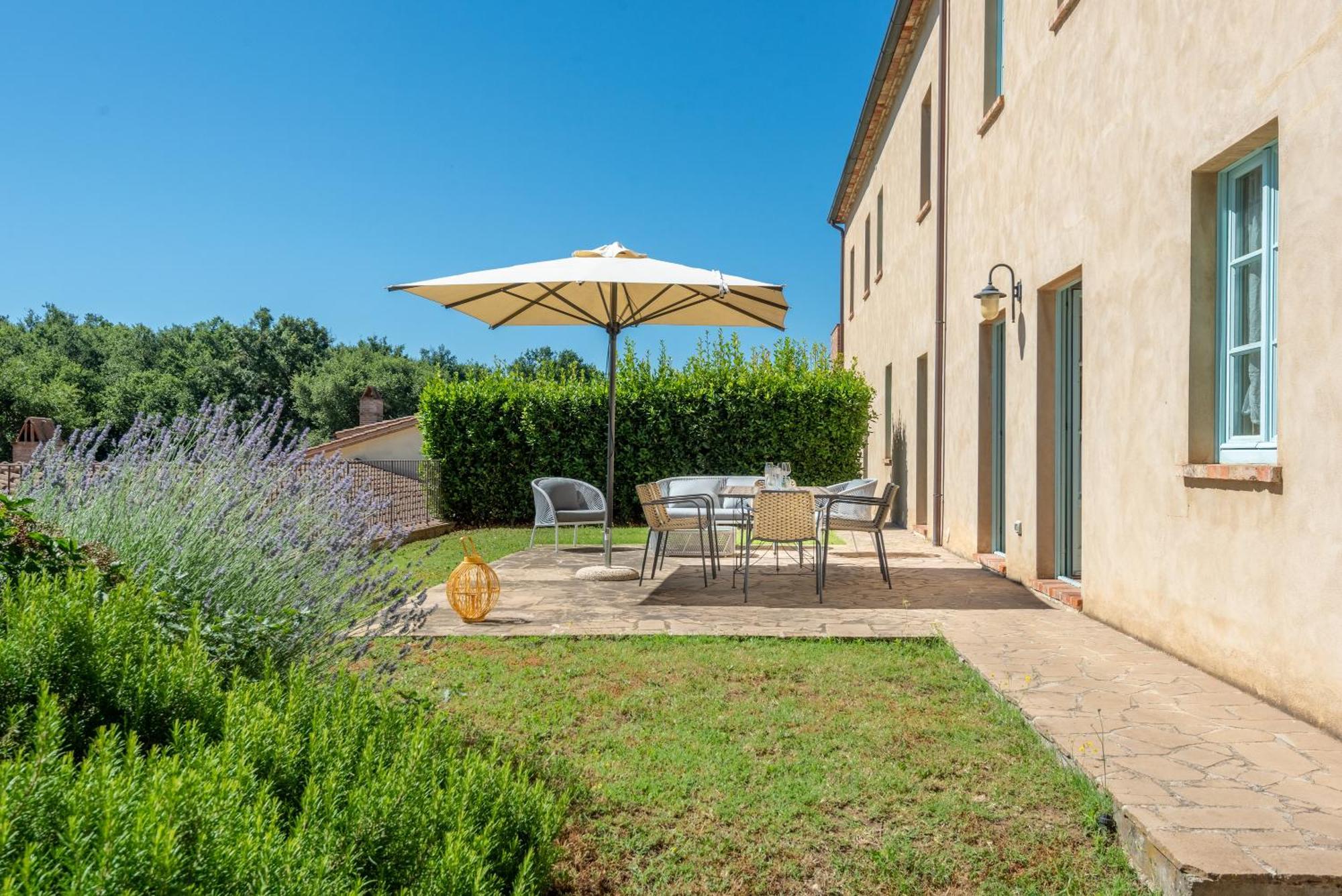 Cignella Garden In Tuscany Hotel