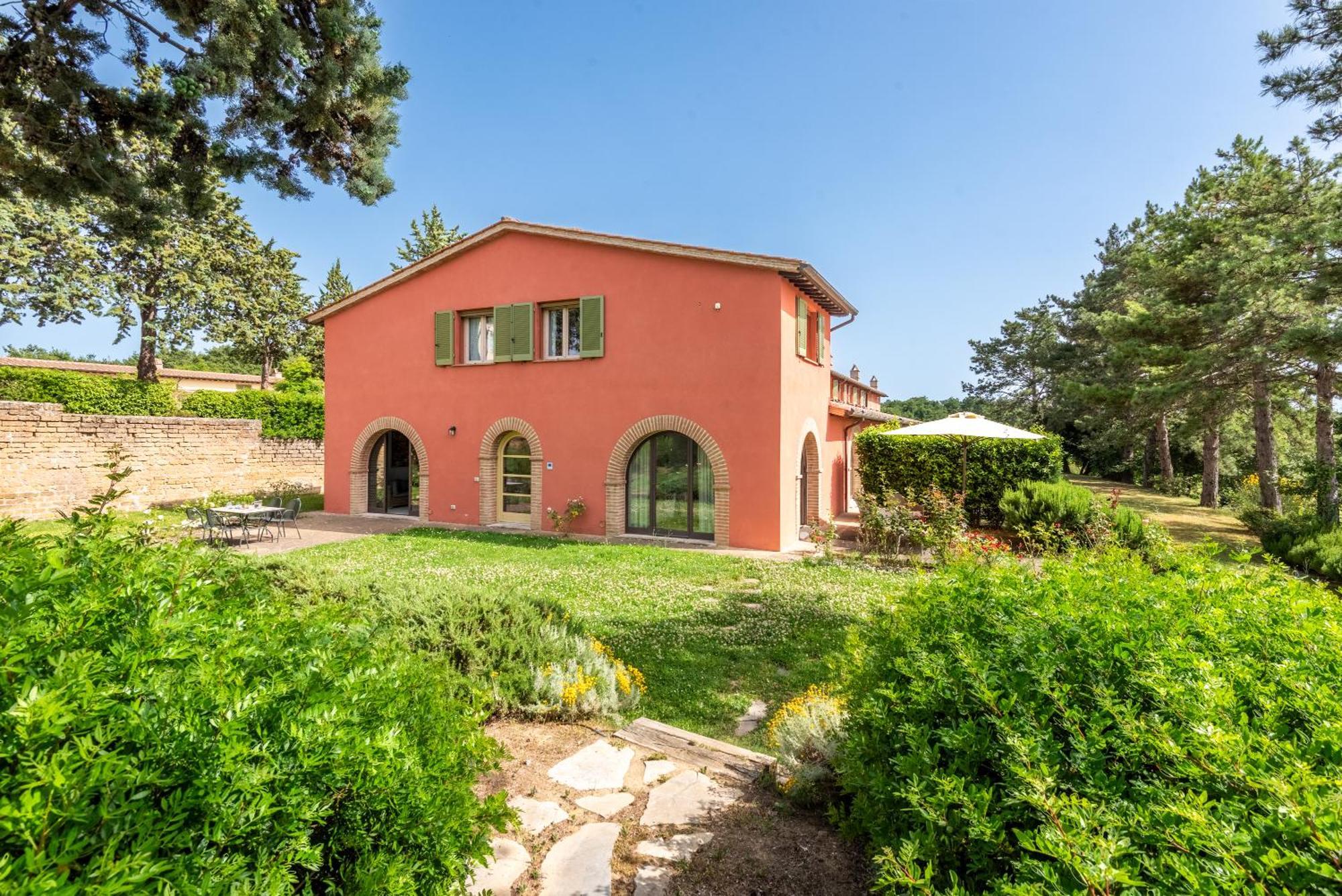 Hotel Cignella Garden In Tuscany